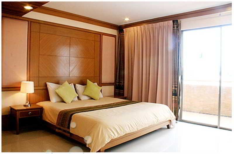 Hotel Mike 3*